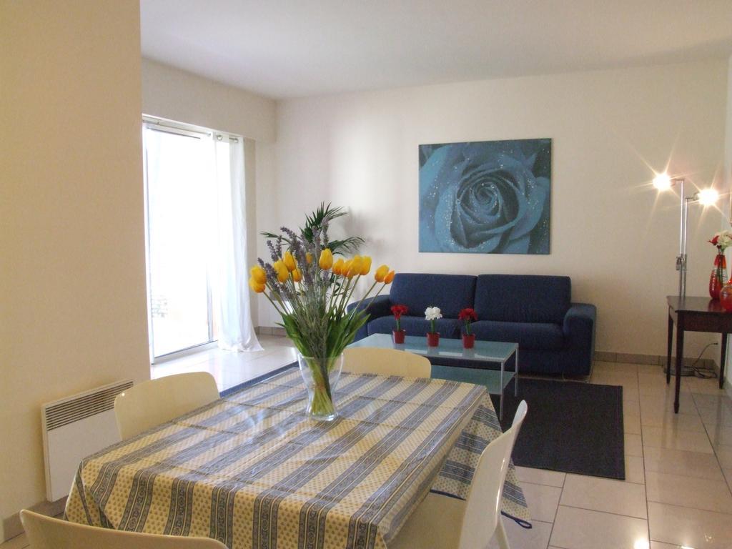 Appartement Au Chateau Vallaya マントン エクステリア 写真